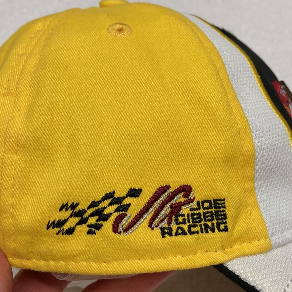 kyle busch m & m hat official pit cap 2010 nascar Joe Gibbs racing - Picture 6 of 8